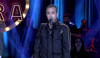 Haluk Levent'ten "İçimde Ölen Biri Var" Performansı!