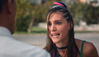 Derya, dolandırıldı!