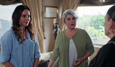 53. Bölüm – Feride, Koroğlu Ailesi'nden lanet etti!