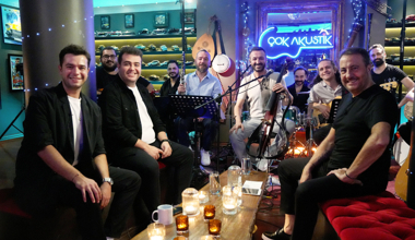 Çok Akustik 11. Fotoğrafları - Atakan Çelik ve Safa Sarı