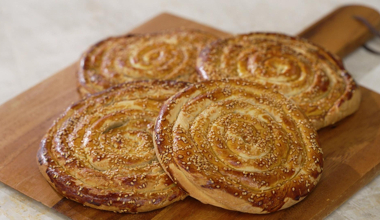 Tahinli Çörek Tarifi - Tahinli Çörek Nasıl Yapılır? - Arda'nın Ramazan Mutfağı