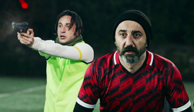 Nusret Ağa'dan halı sahaya baskın!
