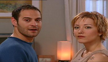 Evdeki Yabancı 31. Bölüm