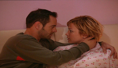 Evdeki Yabancı 32. Bölüm