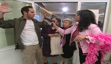 Evdeki Yabancı 44. Bölüm