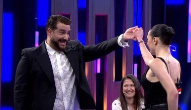 Enis Arıkan ile Melis Sezen'den salsa şov!