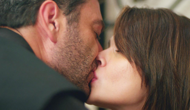 Cihan'dan Alya'ya romantik pansuman!