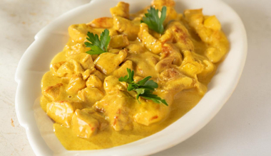 Arda'nın Mutfağı - Köri Soslu Hindi Nasıl Yapılır? - Köri Soslu Hindi Tarifi