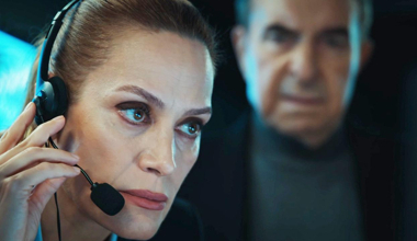 Otobüs durursa bomba patlayacak!