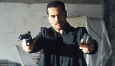 Eşref: "Topunuz inşaata kaçtı beyler!"