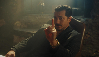 Eşref Rüya 22. Bölüm - Eşref Racon Sahneleri