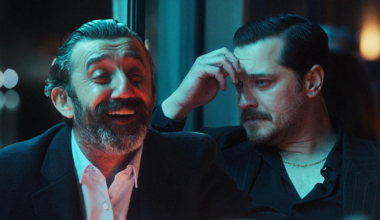 Ekipten harika "Seni yazdım kalbime"...