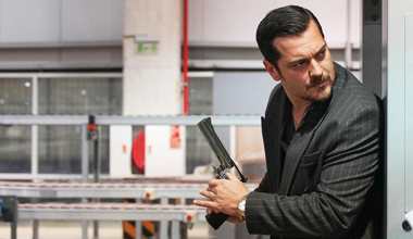 Eşref Rüya 23. Bölüm - Eşref Racon Sahneleri