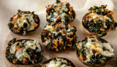 Arda'nın Mutfağı - Ispanaklı Mantar Dolması Nasıl Yapılır? - Ispanaklı Mantar Dolması Tarifi