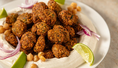 Arda'nın Mutfağı - Tahin Soslu Falafel Nasıl Yapılır? - Tahin Soslu Falafel Tarifi