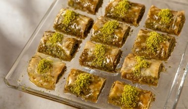 Arda'nın Mutfağı - Fıstıklı Sarma Nasıl Yapılır? - Fıstıklı Sarma Tarifi