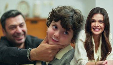 Çiftlik evinde lahmacun partisi!