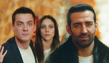 Demir sıra gecesini bastı!