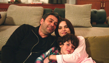 Çiftlik evinde film gecesi!