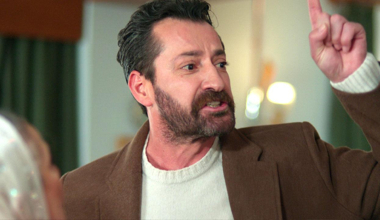 Boran çiftlik evini bastı!