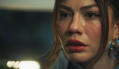 Nisan, Rüya olduğunu hatırladı!