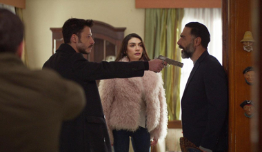 Dilber, Zahir'e tuzak kurdu!