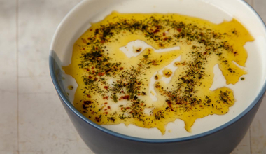 Nohutlu Yoğurt Çorbası Tarifi - Nohutlu Yoğurt Çorbası Nasıl Yapılır? - Arda'nın Ramazan Mutfağı