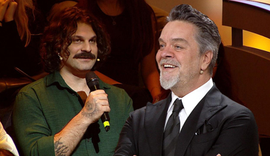 Tanınmamak için saçlarını kestirmiş!