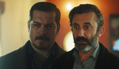 Eşref altınları kaptırdı mı?