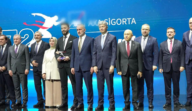 Türk sporunun Oscar gecesinde ünlüler geçidi!