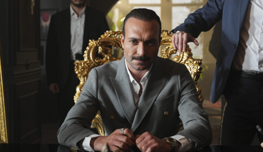 Varank'tan Kadir Baba'ya destek