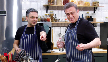 Arda ile Omuz Omuza 250. Bölüm Fragmanı - Turgut Tunçalp