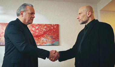 Fevzi, Başmüfettiş Vaha'yı ekibin üstüne saldı!