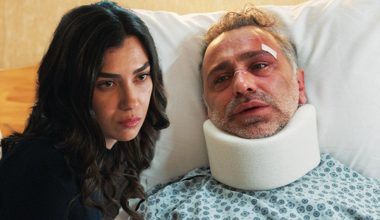 Cihan, Azra'nın eline düştü!