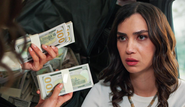 Cihan'ın paraları Azra'nın elinde!