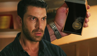 Hakan'ı delirten kolye!