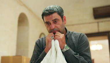 Cihan, Alya'nın gelinliğini parçaladı!