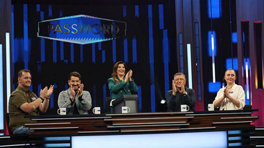 Password 12. Bölüm Özeti - Yılmaz Vural
