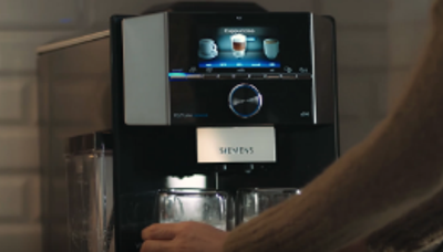 Sadakatsiz oyuncuları seçti Siemens kahve makinesi hazırladı