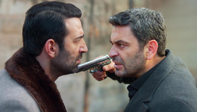 Cihan, Demir'i vurdu!