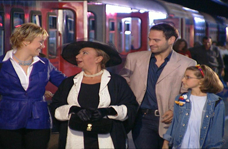 Evdeki Yabancı 4. Bölüm