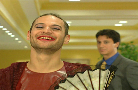 Evdeki Yabancı 8. Bölüm