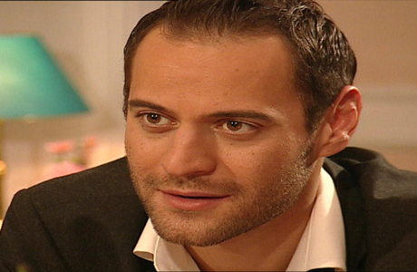 Evdeki Yabancı 16. Bölüm