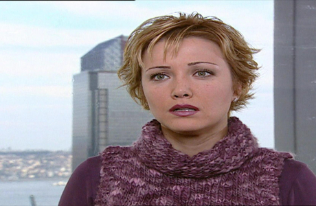 Evdeki Yabancı 22. Bölüm