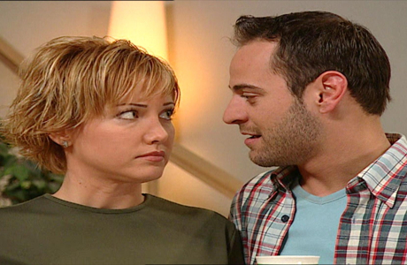 Evdeki Yabancı 30. Bölüm