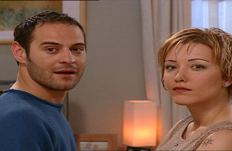 Evdeki Yabancı 31. Bölüm