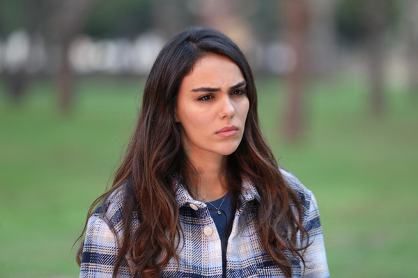 Üç Kız Kardeş 33. Bölüm Özeti