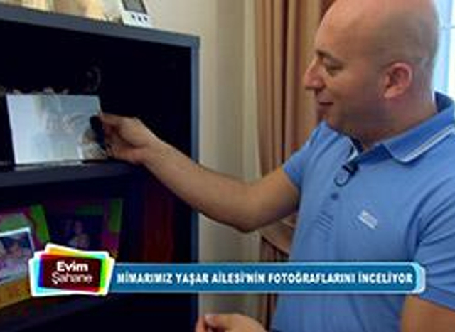 Mimarımız, Yaşar Ailesi'nin salonunu yenilemek üzere geliyor