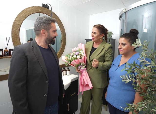 Ebru Ener ve ekibinin yenilediği banyo ev sahibini şaşkına çevirdi!