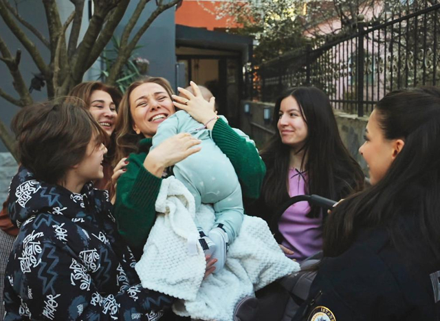 Pınar, bebeğine kavuştu!